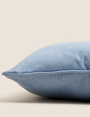 Piped Cushion