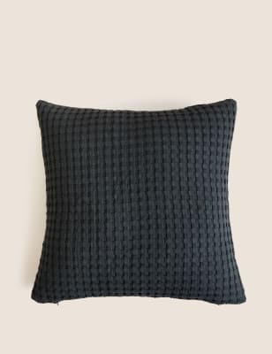 

M&S Collection Kissen aus reiner Baumwolle im Waffeldesign - Dunkelgrau, Dunkelgrau