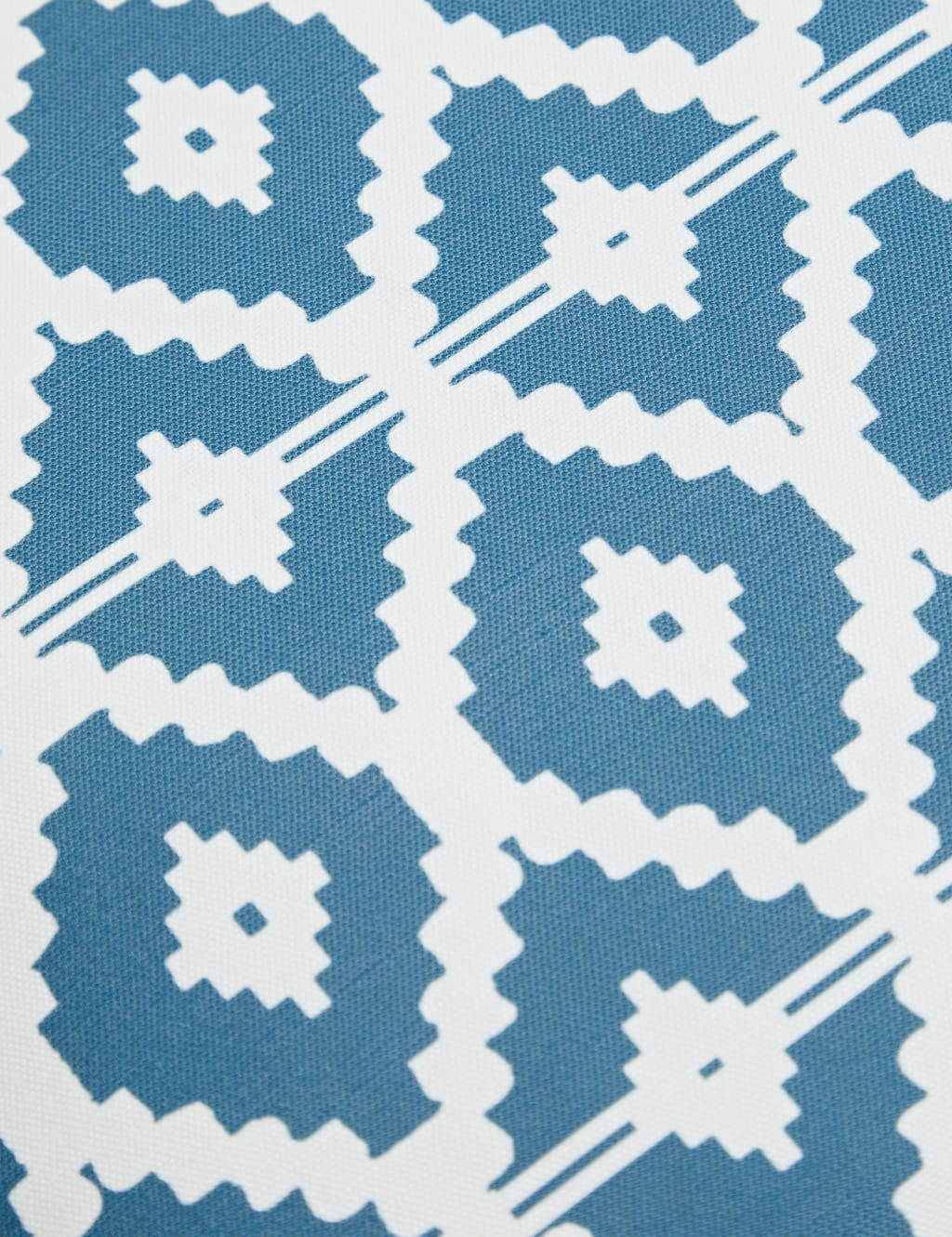 Set of 2 Geometric Outdoor Cushions image 2