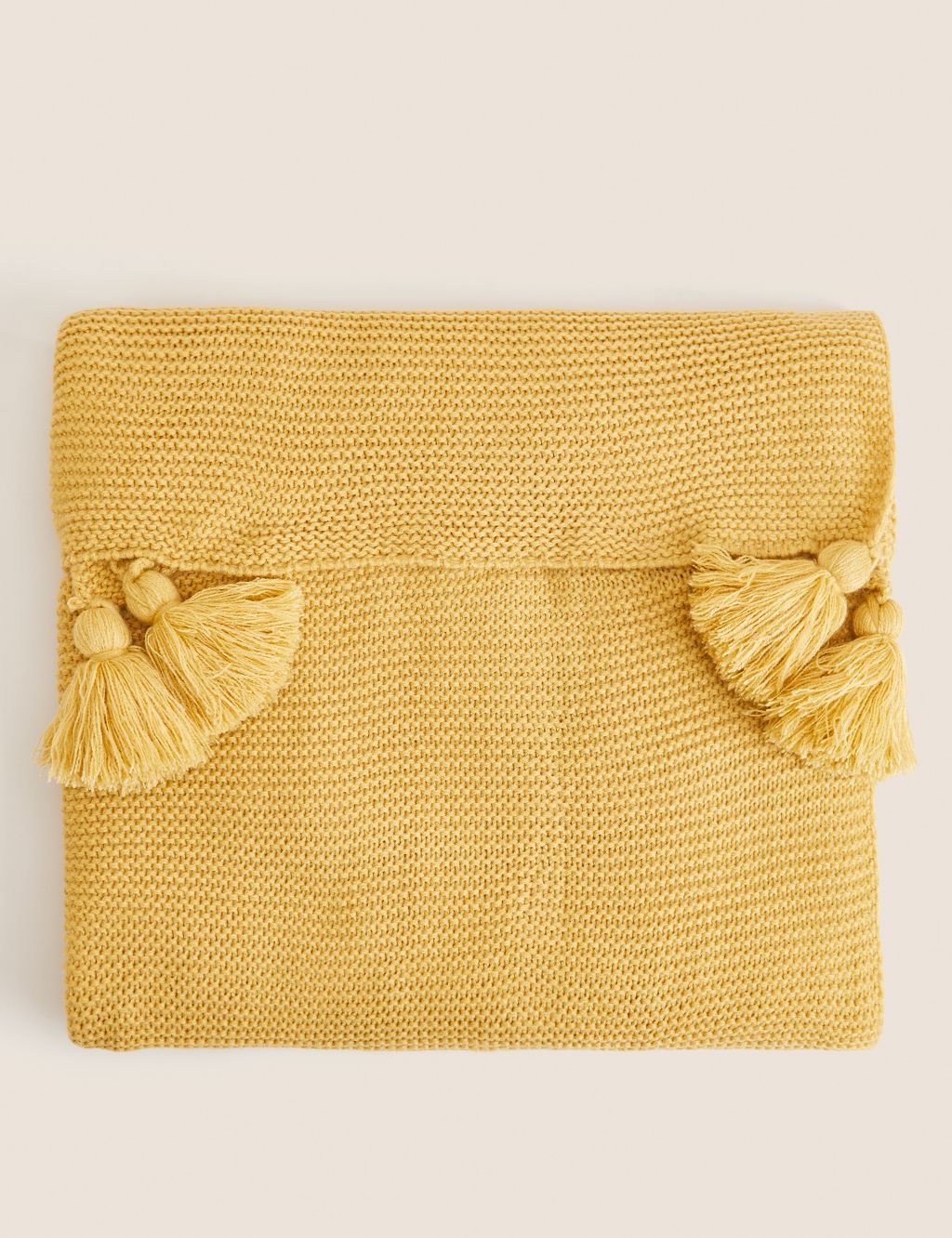 Knitted Tassel Throw image 1