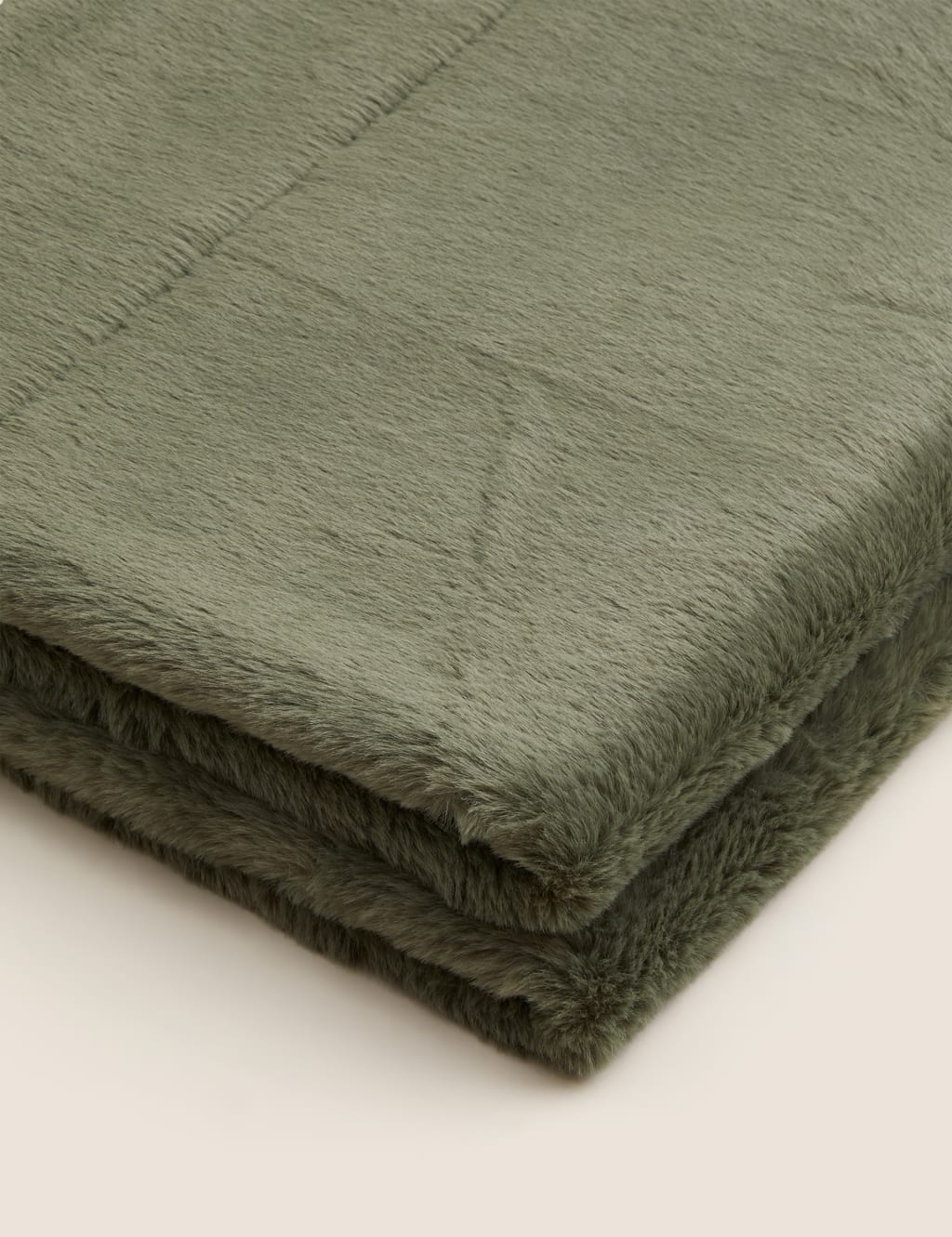 Supersoft Faux Fur Throw image 3