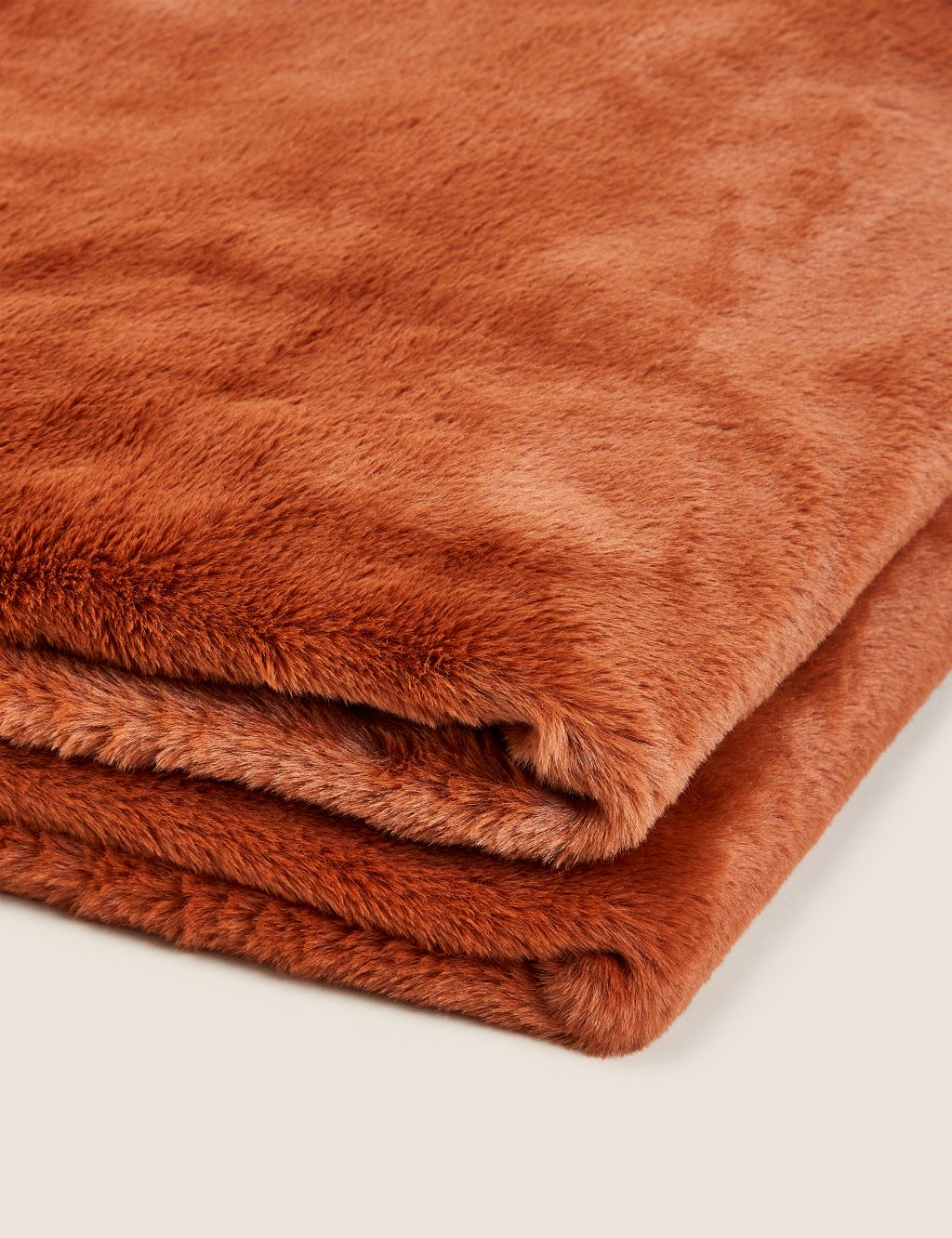 Supersoft Faux Fur Throw image 3