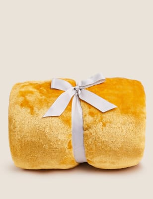 

M&S Collection Fleece Throw - Ochre, Ochre