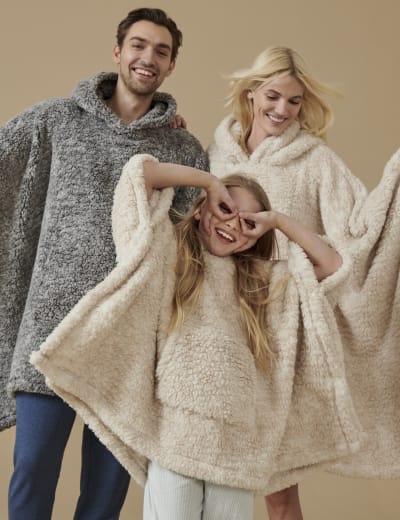 Teddy Fleece Kids' Hooded Blanket