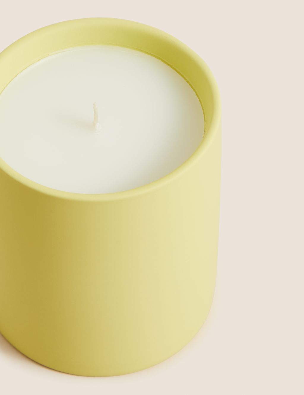 Soft Lemon Scented Ceramic Candle image 4