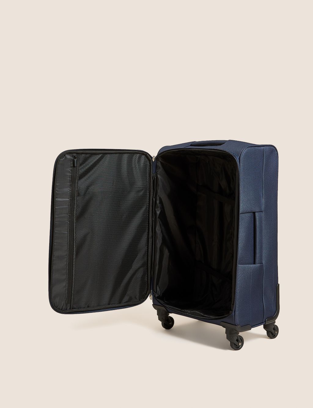 Palma 4 Wheel Soft Medium Suitcase 4 of 7