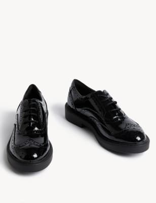 Platform store patent brogues