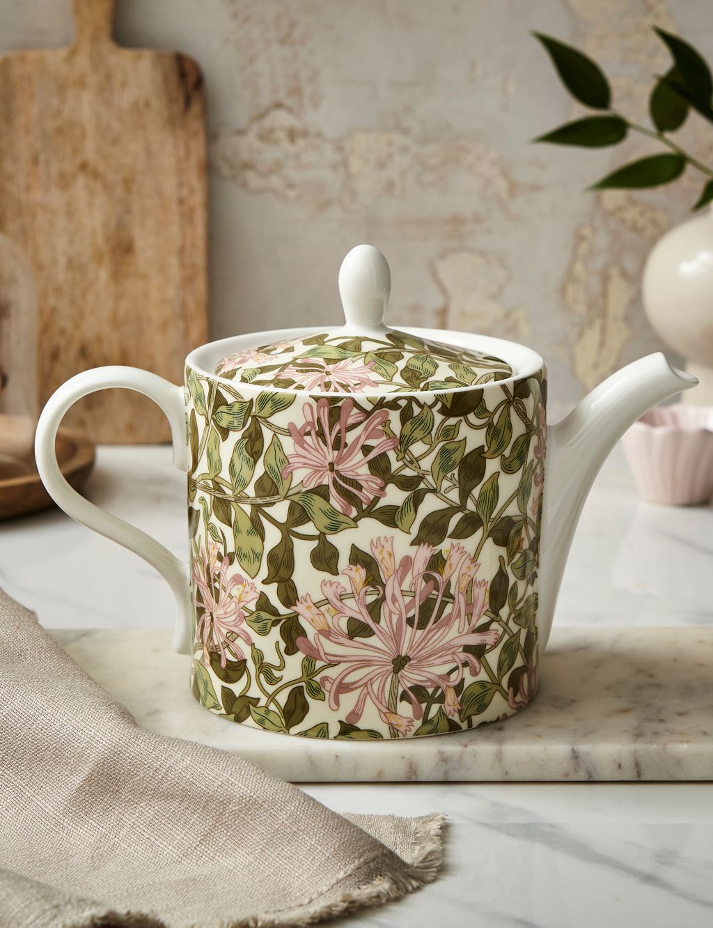 Patterned Teapot & Mug Set 1 of 5