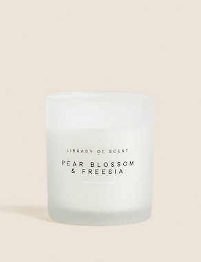 Pear Blossom & Freesia Candle Image 2 of 4