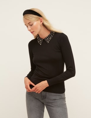 knitwear with pearls