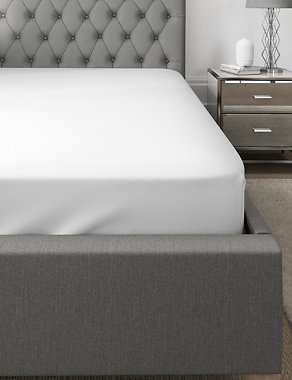Percale 300 Thread Count Deep Fitted Sheet Image 2 of 3