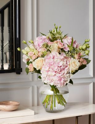 Image of Hydrangea bouquet rose Image 4