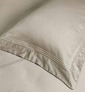 Plain Dye Sateen Oxford Pillowcase Image 2 of 3