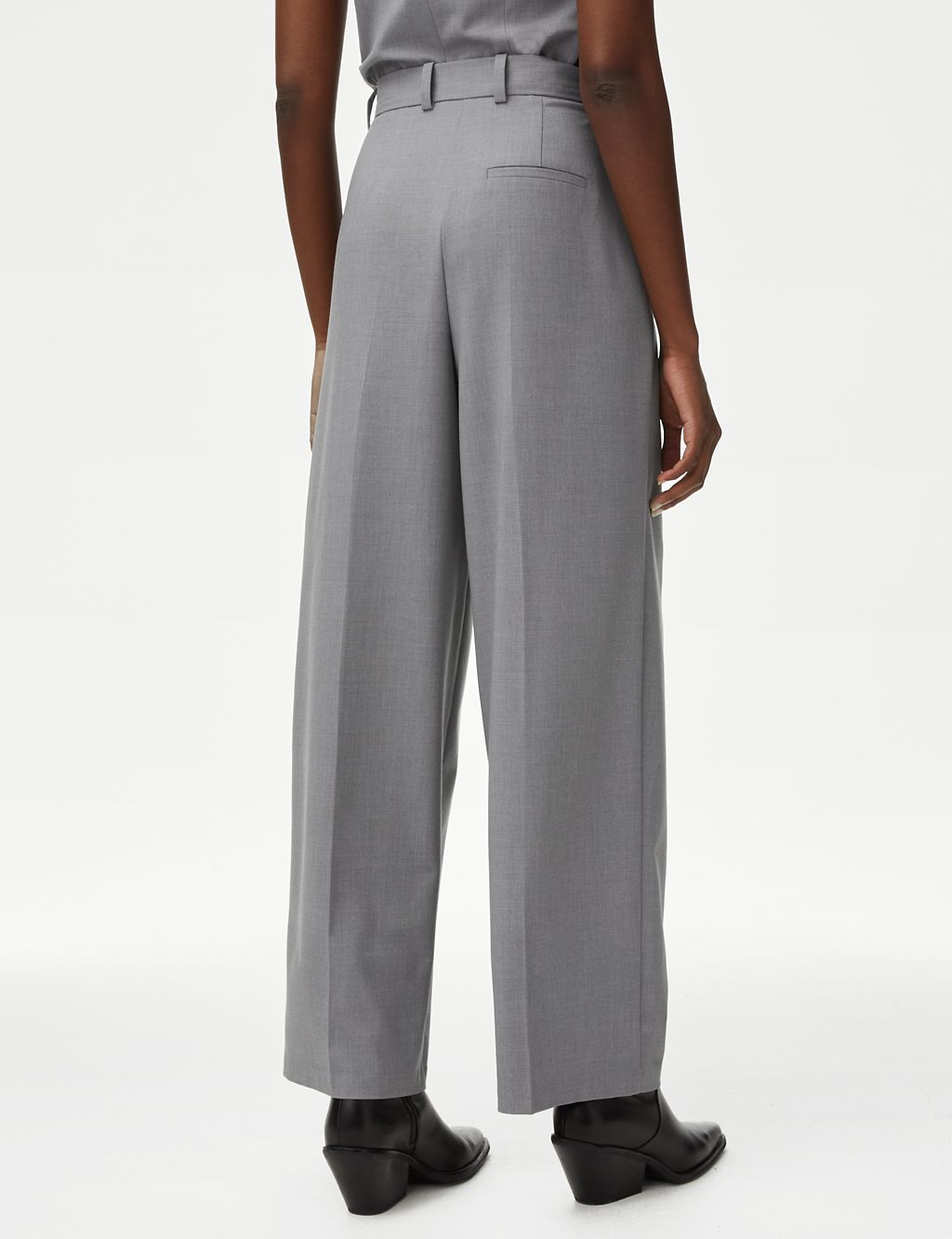 Pleat Front Relaxed Wide Leg Trousers 5 of 5
