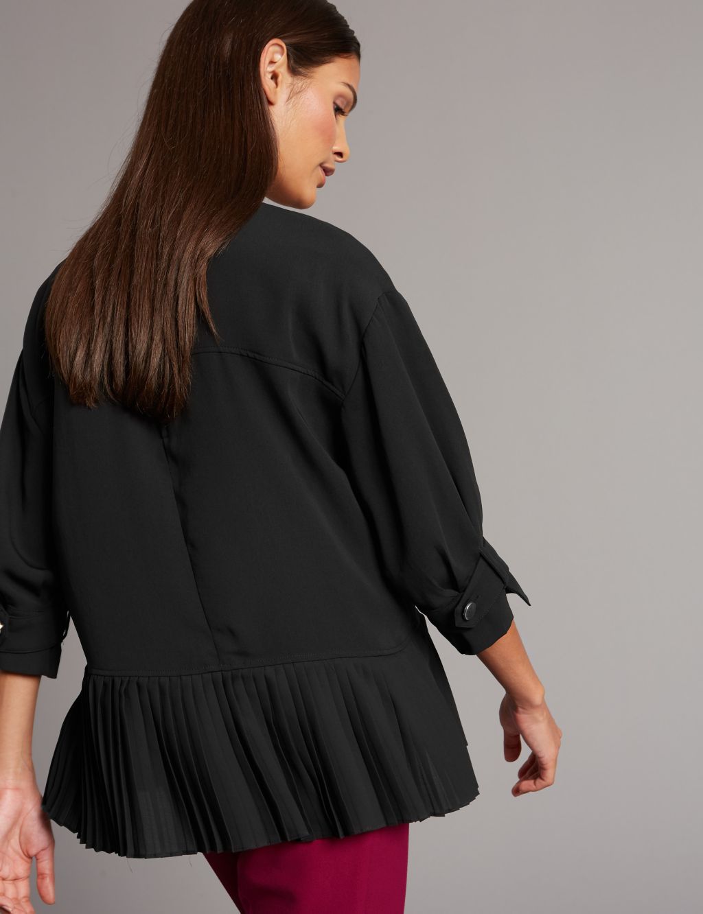 Pleated Round Neck 3/4 Sleeve Blouse 3 of 5