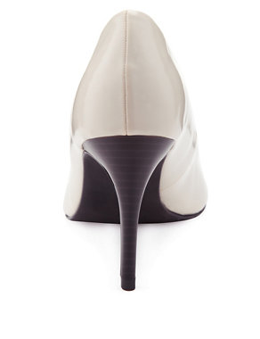 Pointed Toe Court Shoes with Insolia® Image 2 of 3