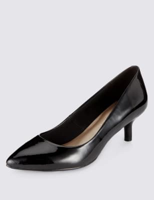 Black patent court shoes mid clearance heel