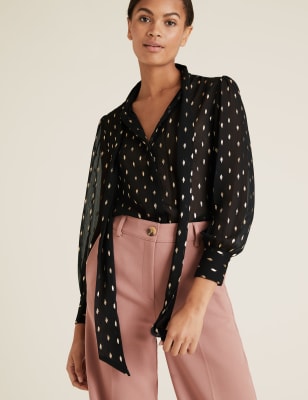 polka dot puff sleeve blouse