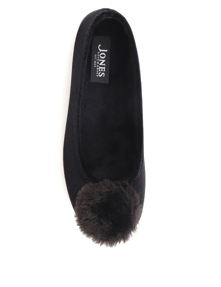 Ballet slippers with pom poms shop