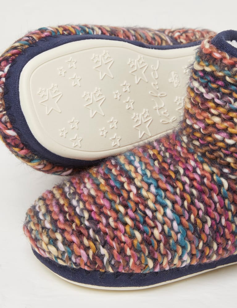 Minnetonka slippers bed bath and sale beyond