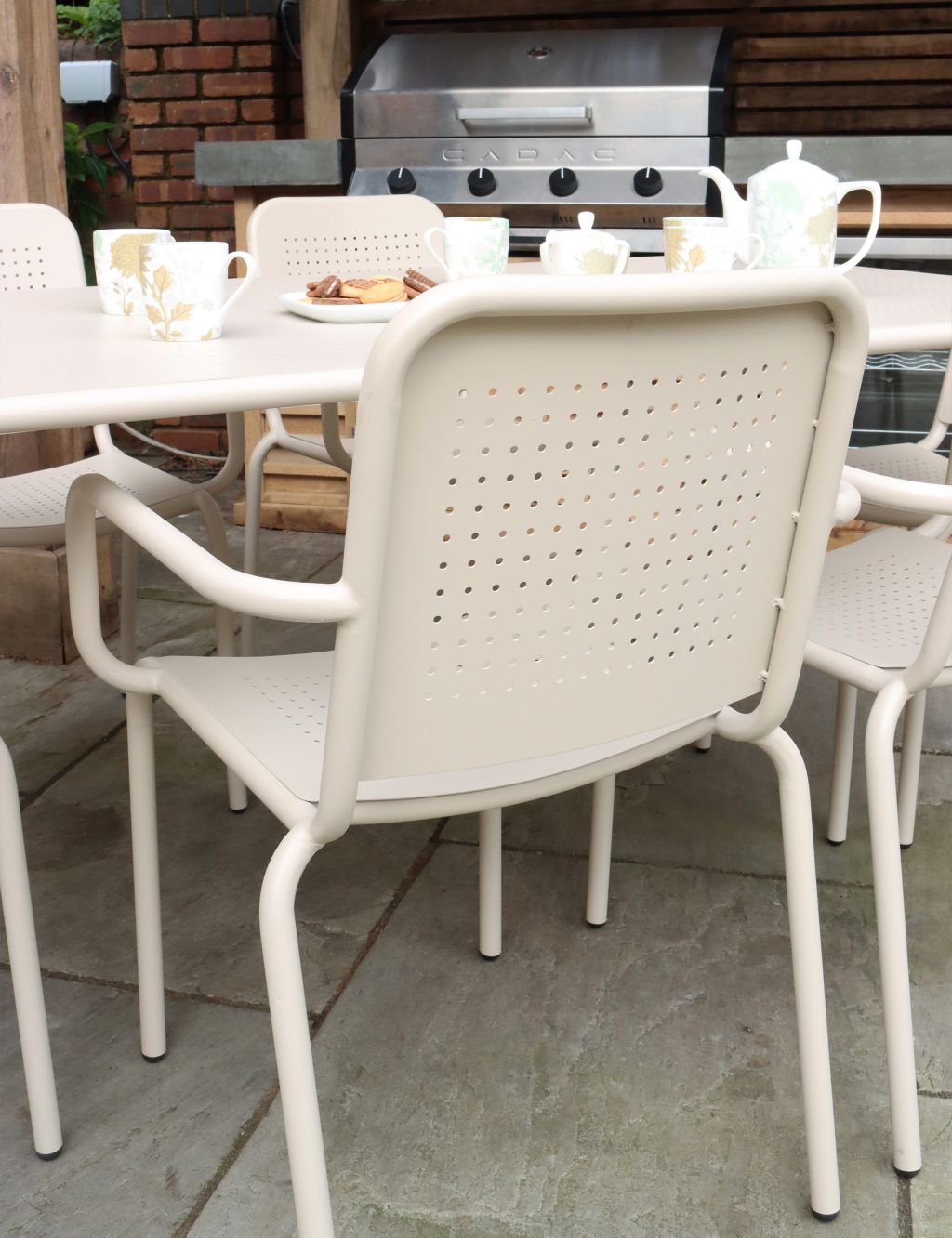 Porto 6 Seater Rectangle Garden Table & Chairs 4 of 6