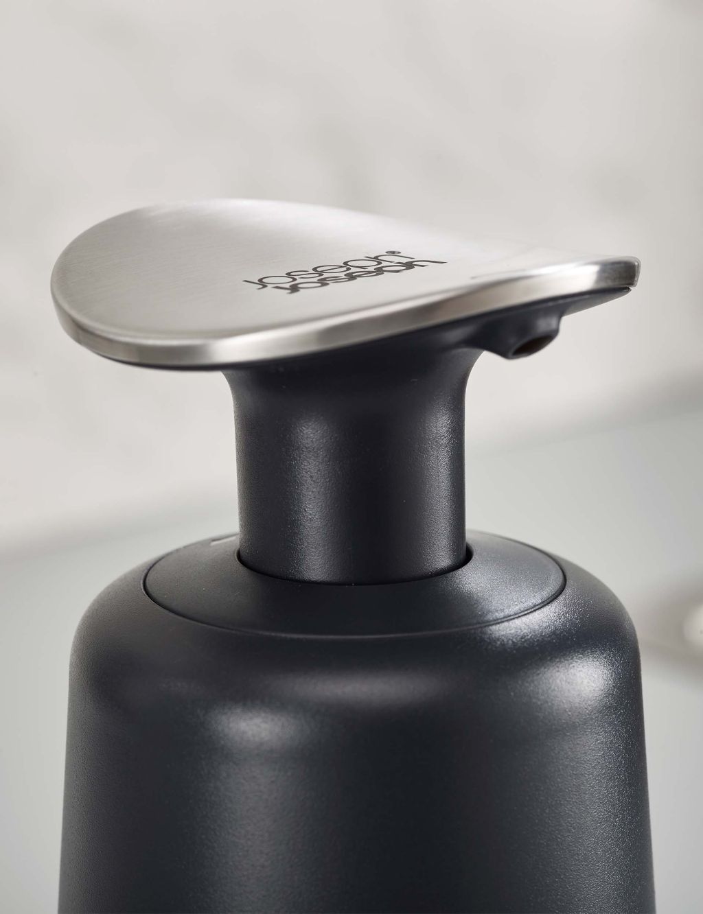 Presto™ Hygienic Soap Dispenser 2 of 5