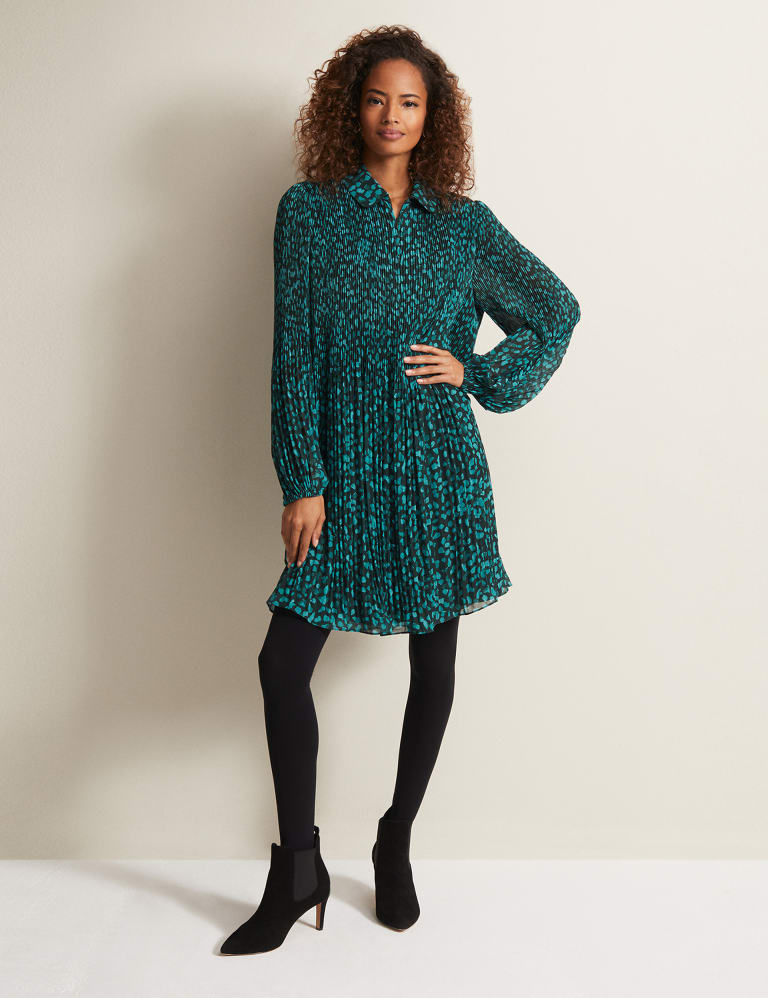 Printed Collared Pleated Mini Tea Dress