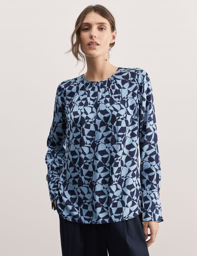 Printed Crew Neck Blouse 3 of 7