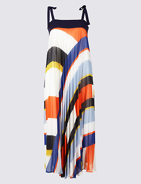 Printed Plisse Shift Midi Dress Image 2 of 5