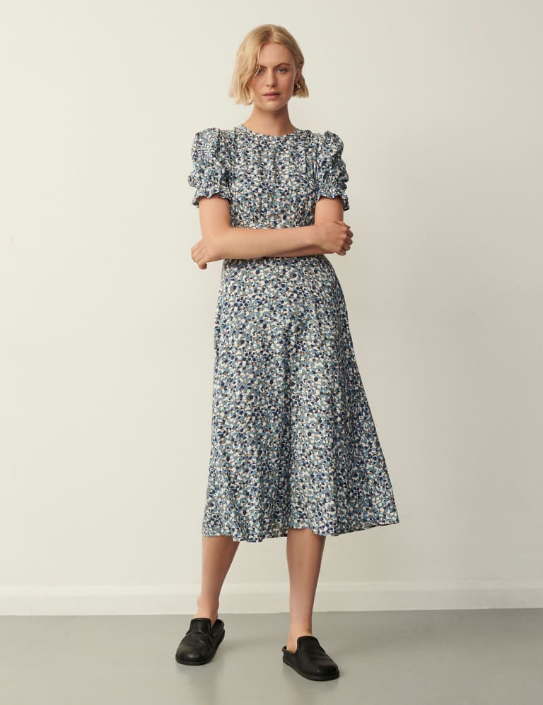 Printed Puff Sleeve Midi Tea Dress 2 of 4