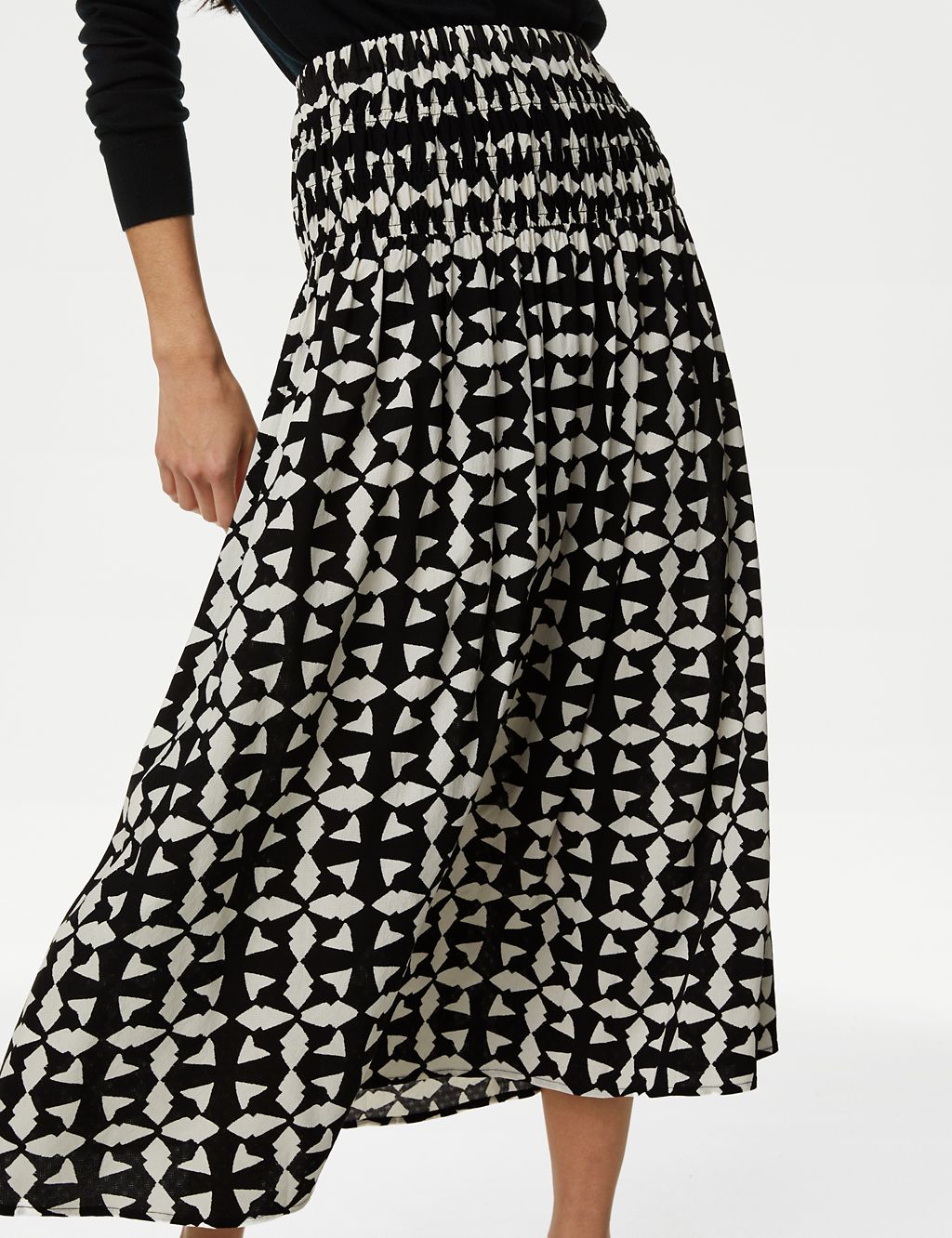 Printed Shirred Midi A-Line Skirt 3 of 5