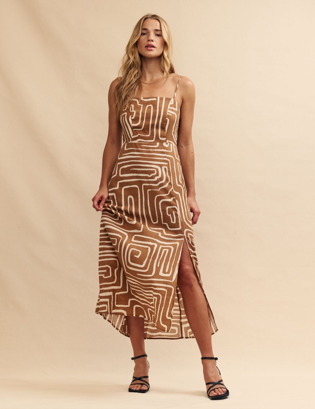 Printed Square Neck Midi Dress With Linen 3 of 6