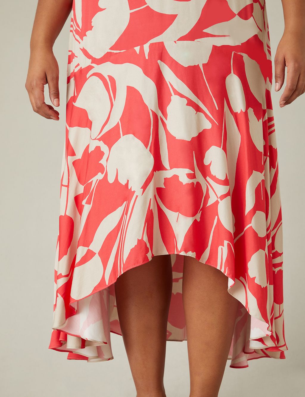 Printed V-Neck Maxi Tiered Dress 5 of 9