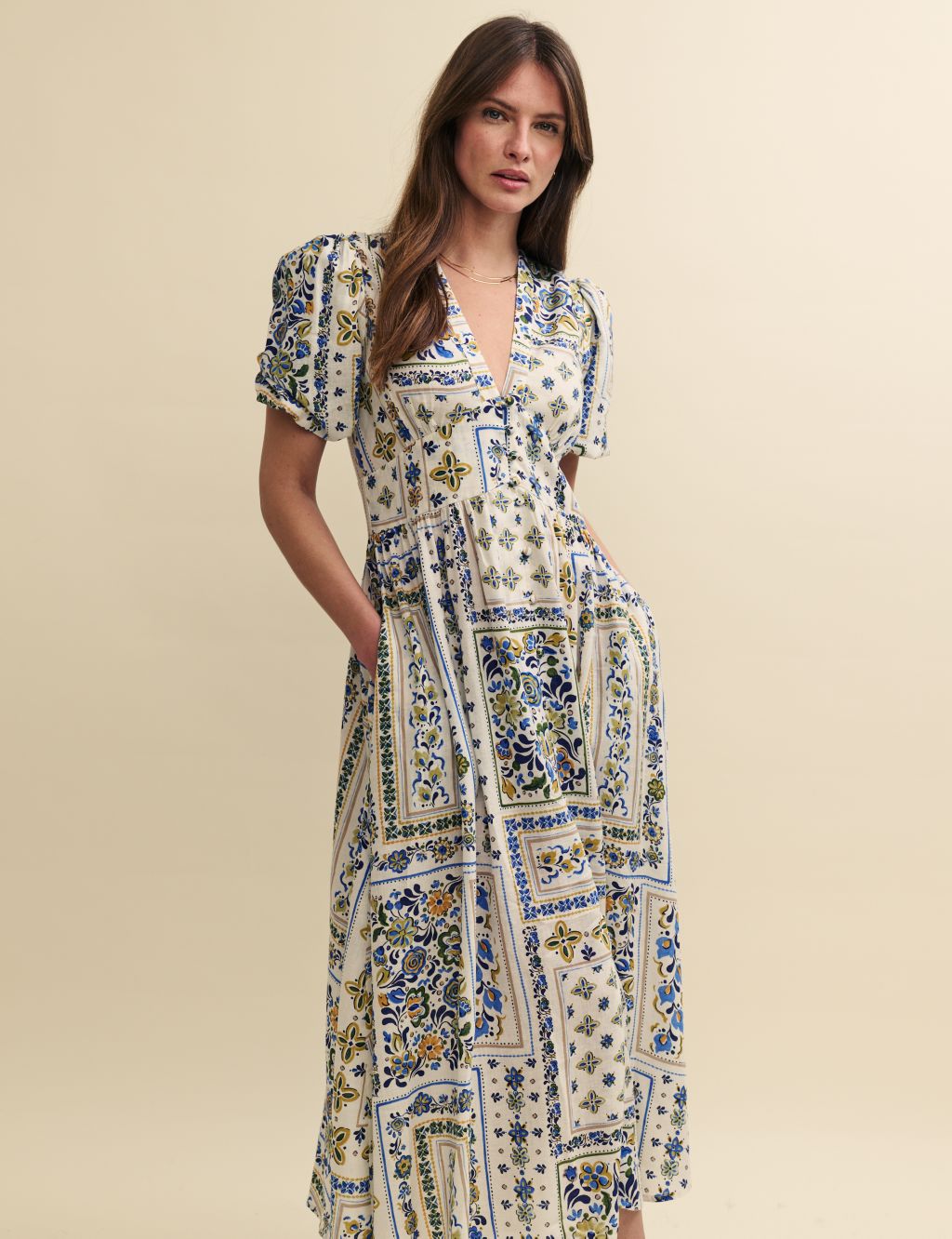 Printed V-Neck Midaxi Dress With Linen 2 of 5