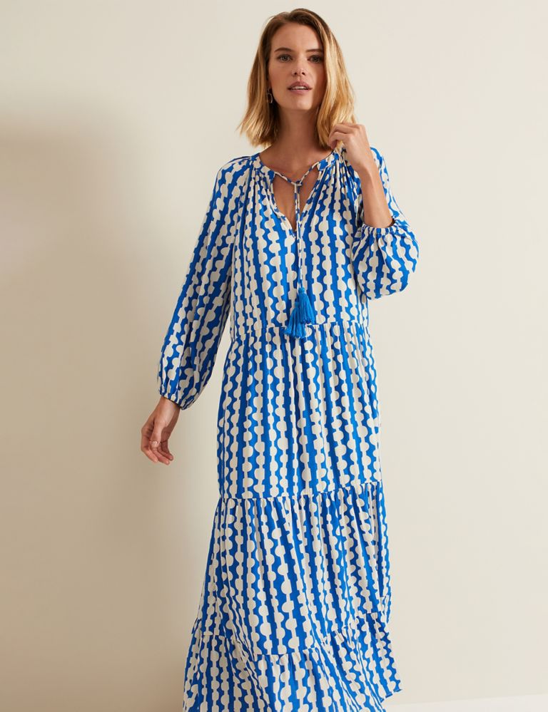 Printed V-Neck Midaxi Tiered Dress 4 of 6