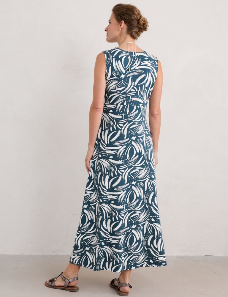 Printed V-Neck Midaxi Waisted Dress 4 of 5