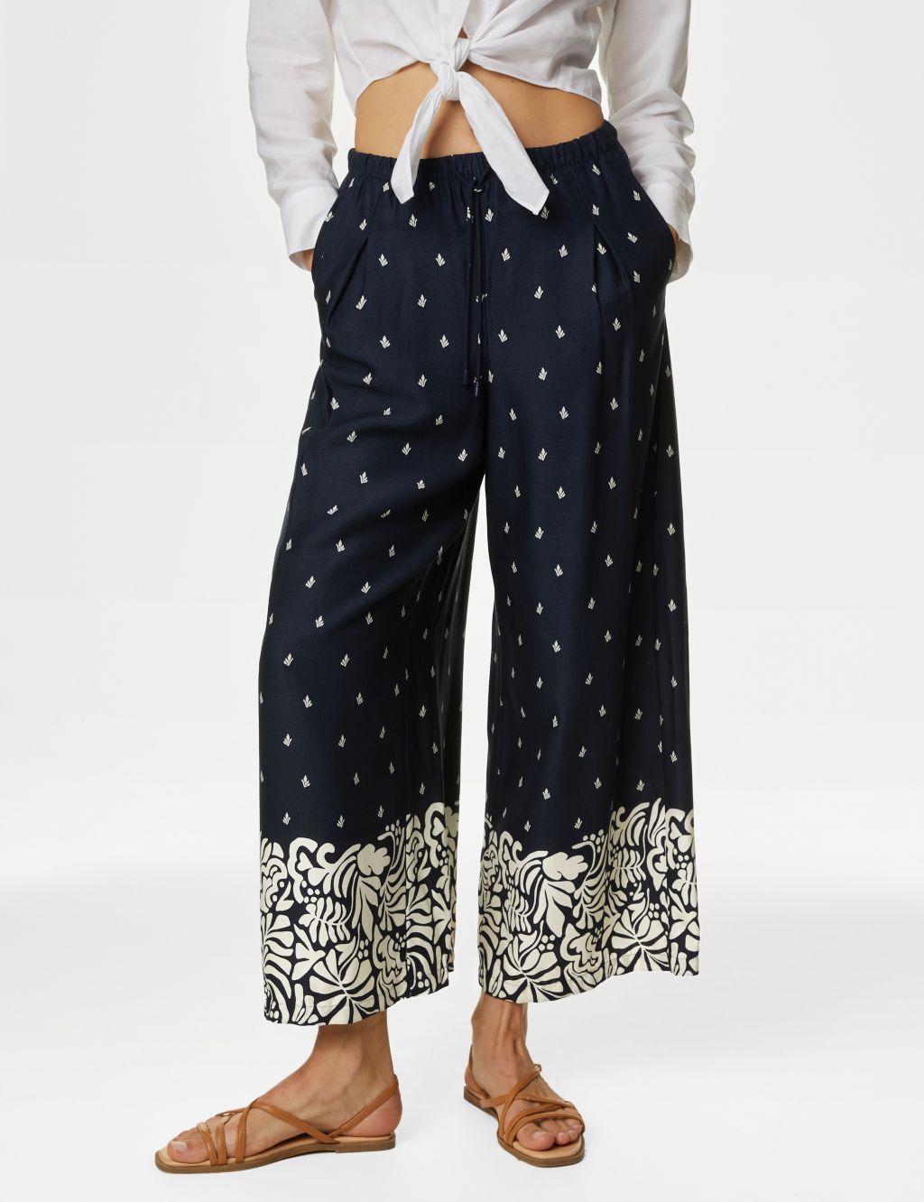 Printed Wide Leg Cropped Trousers 4 of 5