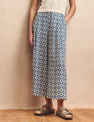 Printed Wide Leg Culottes Image 2 of 5