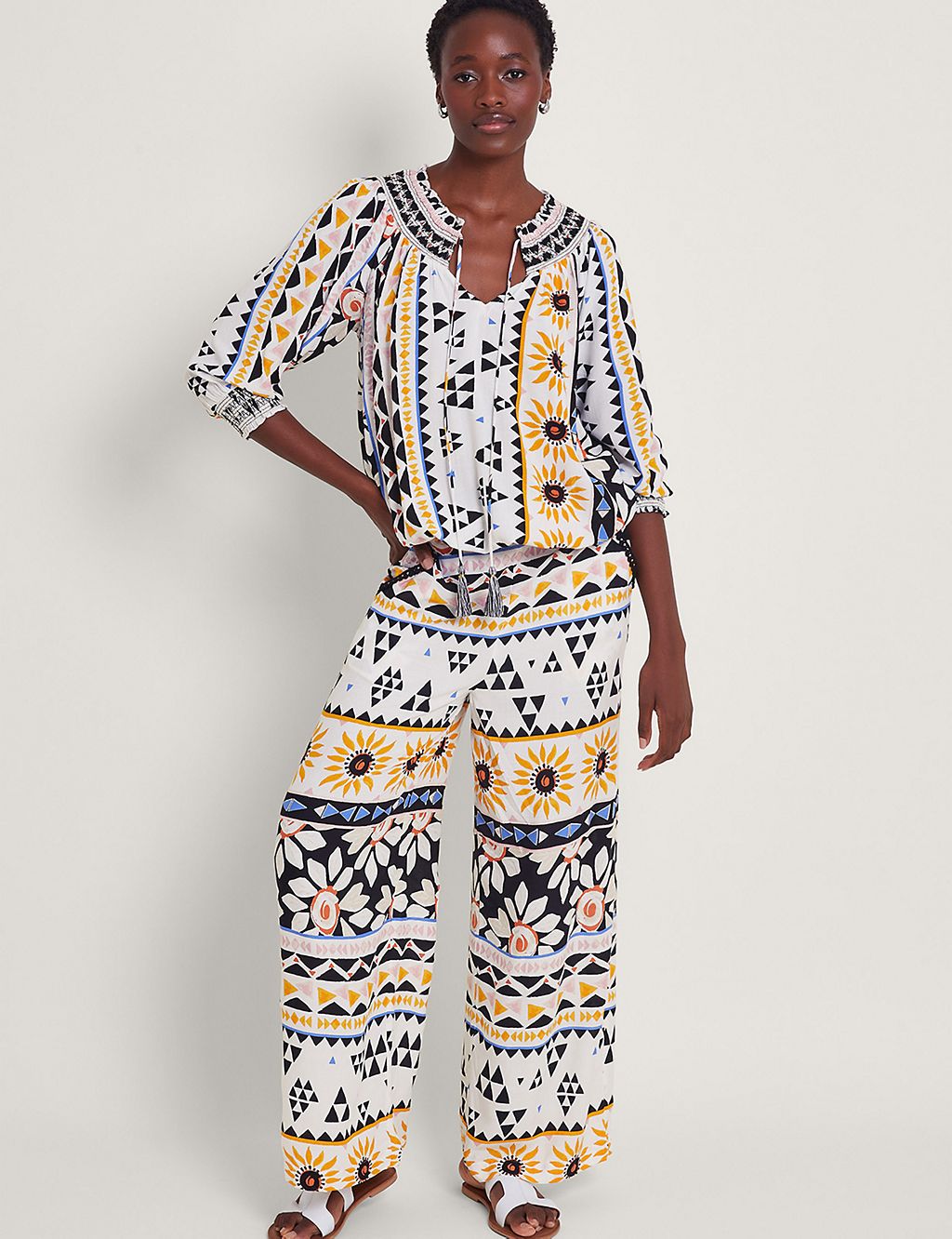 Printed Wide Leg Trousers 2 of 4
