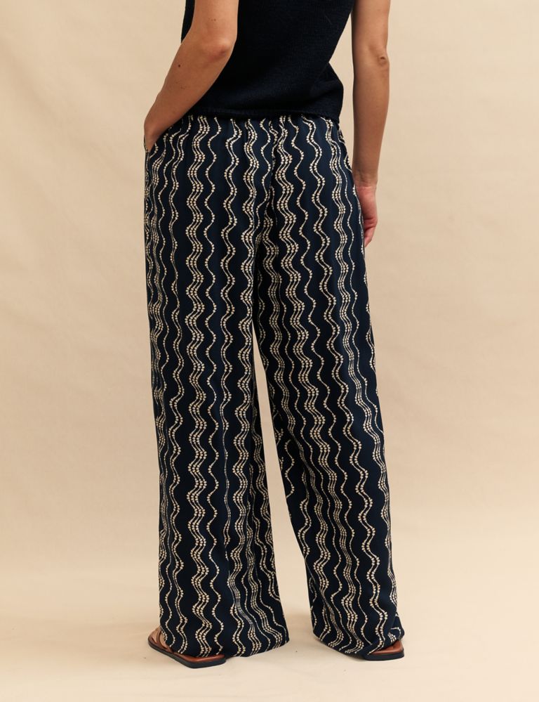 Printed Wide Leg Trousers 4 of 5