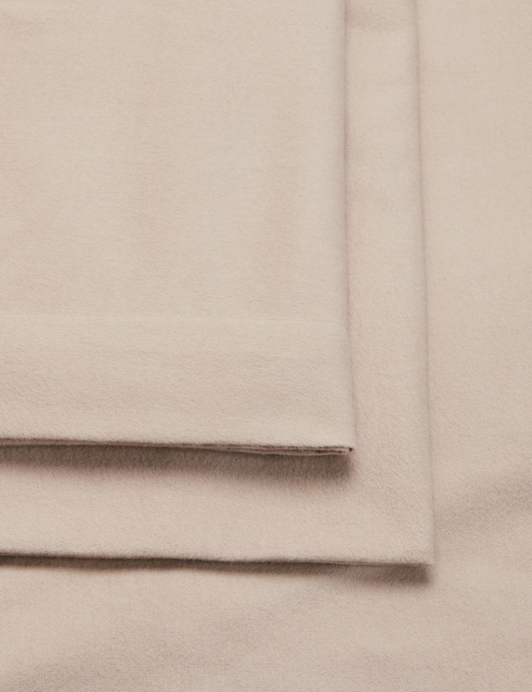 Pure Brushed Cotton Flat Sheet 2 of 3