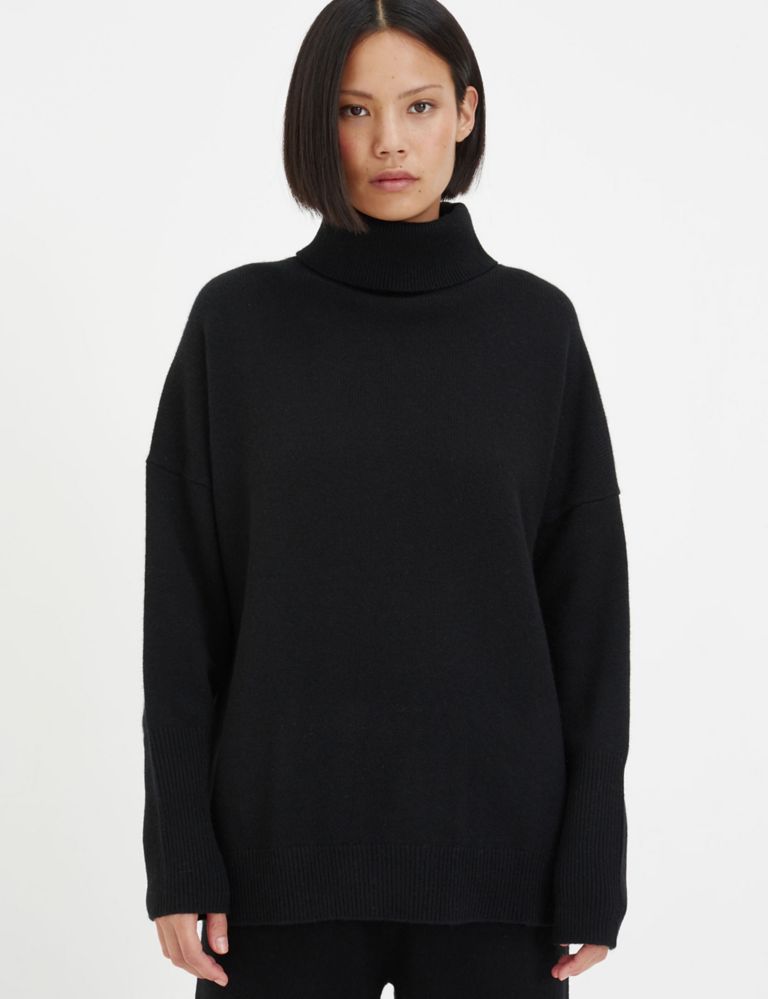 Black, Pure Cashmere Turtle Neck Sweater
