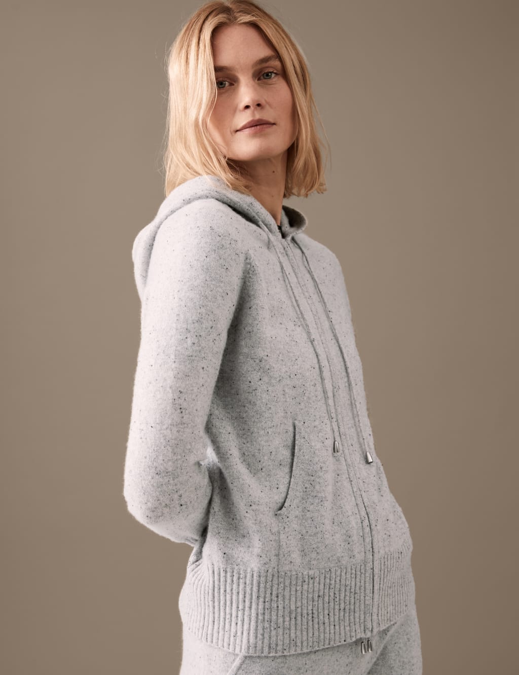 Pure Cashmere Textured Relaxed Hoodie 7 of 7