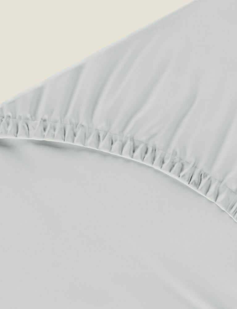 Pure Cotton 180 Thread Count Deep Fitted Sheet 4 of 4