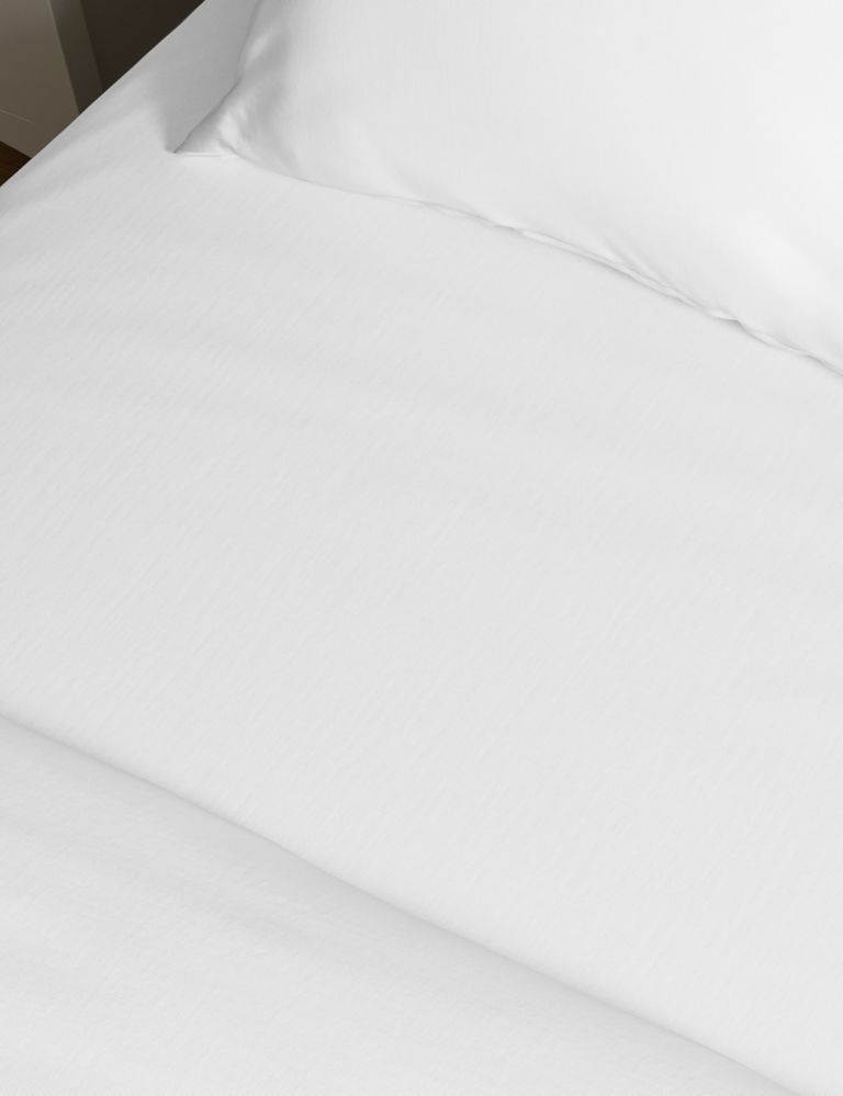 Pure Cotton 180 Thread Count Deep Fitted Sheet 3 of 4