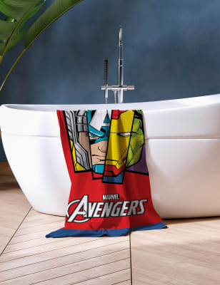 Avengers best sale bath towel