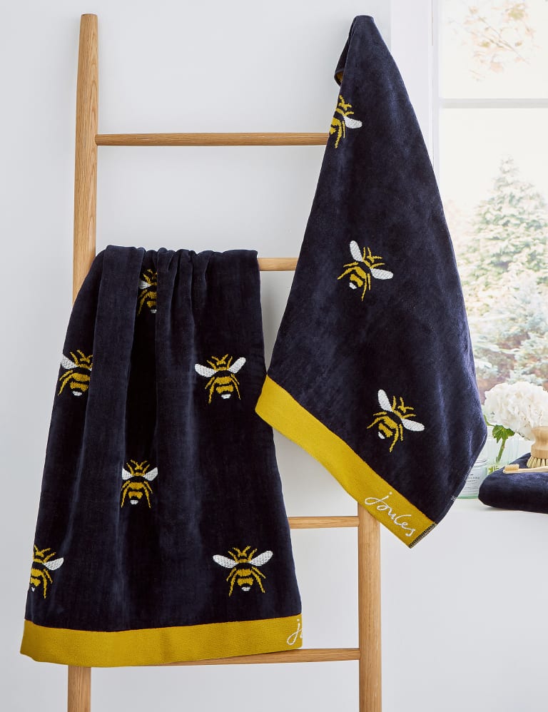 Joules towels bee hot sale