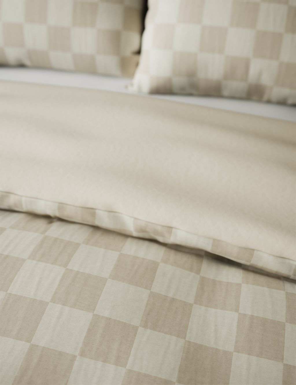 Pure Cotton Checked Bedding Set 8 of 8