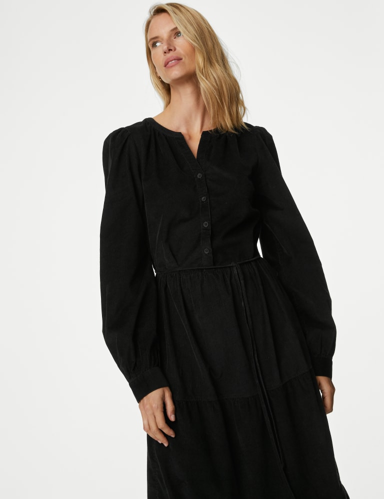 M and s black dress store