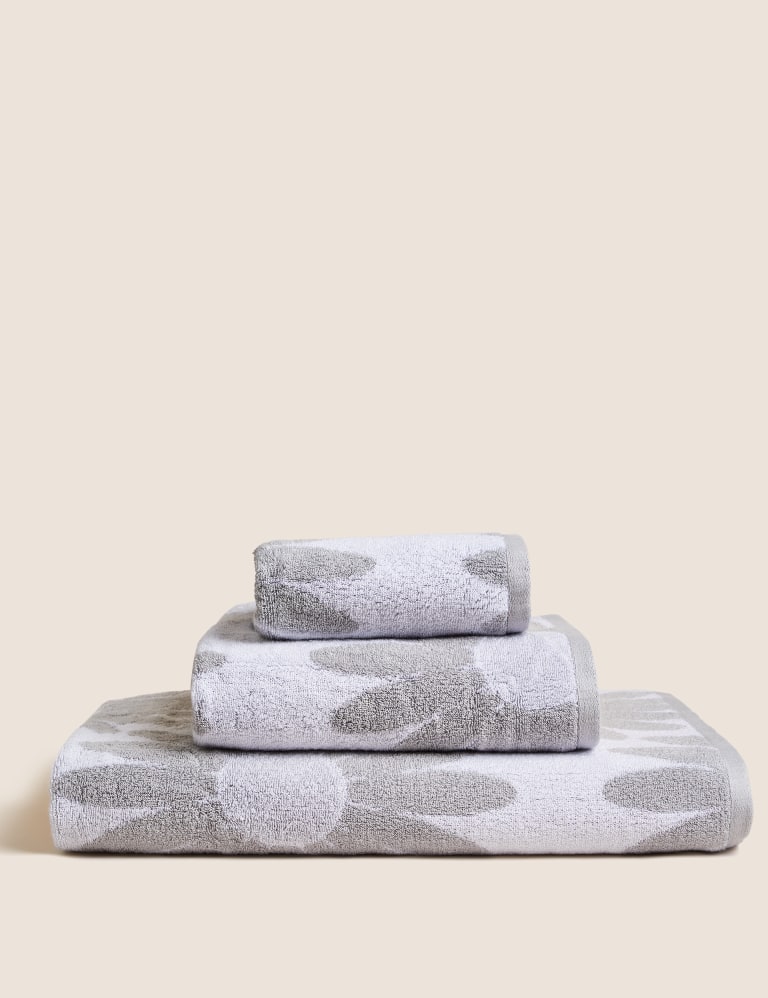 Pure Cotton Daisy Jacquard Towel M S Collection M S